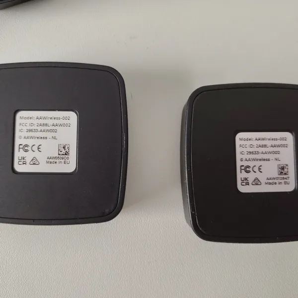 2x AAWireless v1 - Android Auto/Apple Carplay dongles