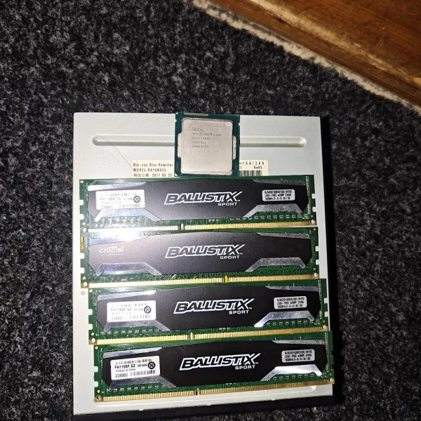 Foto van 16GB 4x4 DDR3 Crucial Ballistix Sport BLS4G3D1609DS1S00CEU