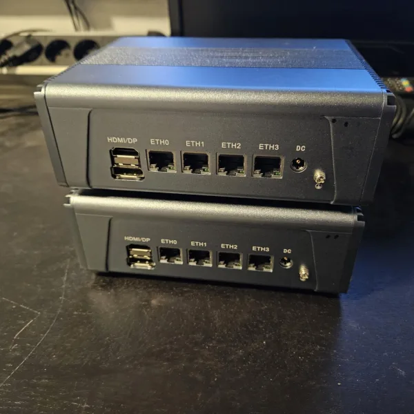 Foto van Topton AMD Ryzen 7 5825U 8-core mini-PC