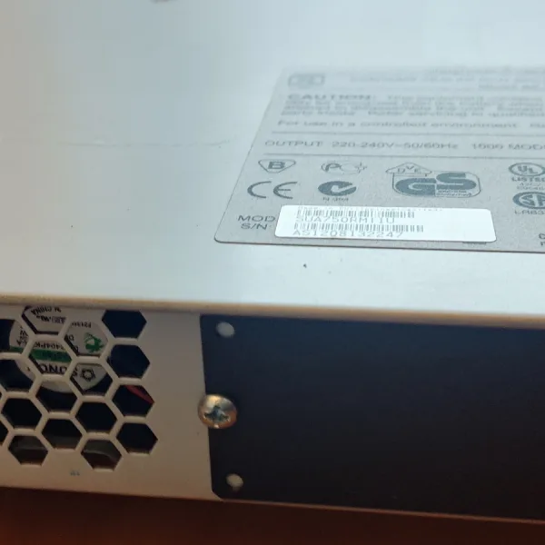 APC Smart-UPS 750VA USB RM 1U 230V