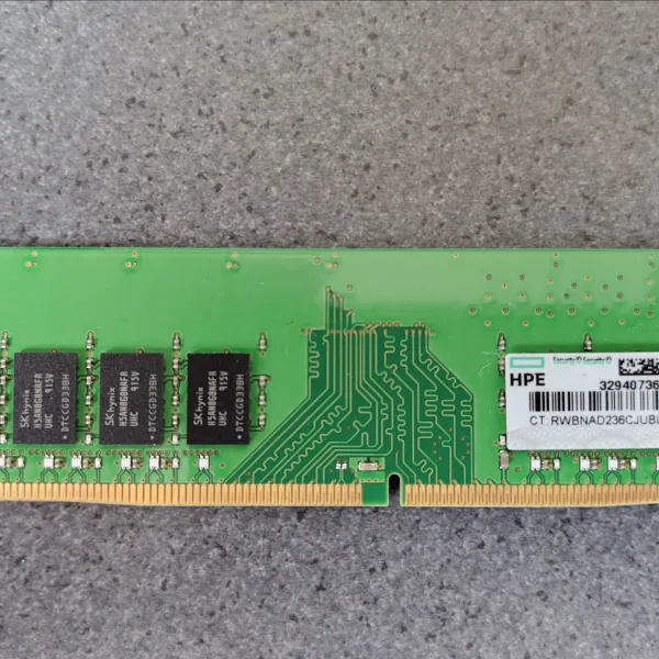 Foto van HPE SK Hynix 8GB DDR4 RAM PC4-2400T-E0-11